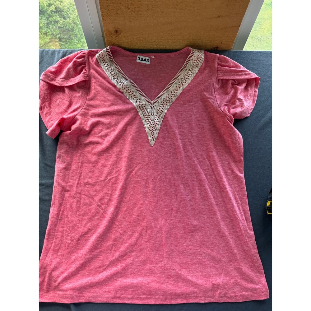 Womens Pink Heather V-Neck Top with Crochet Lace Trim Puff Sleeve Size Large